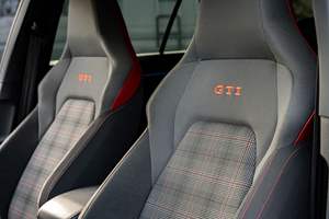 SUV de 7 Plazas Usado 2024, Ultra-Lujo, Alto Rendimiento, Hot Hatch, Turboalimentado, Deportivo, Automático, Interior Premium, Manejo Dinámico - Product Image 3