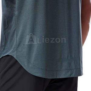 Top Quality Muscle Fit <b>Shirts</b> <b>Moisture</b> <b>Wicking</b> Muscle Fit <b>Shirts</b> For Gym And Exercise Low Moq - Product Image 3