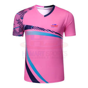 Camiseta de fútbol para equipo personalizable, Jersey de fútbol de la mejor calidad, Jersey de fútbol ligero - Product Image 1