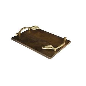 Venta al por mayor Bandeja para servir cena con asas de diseño Bandeja para servir comida rectangular de madera de bambú para restaurantes caseros Café - Product Image 1