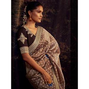 Sari en soie à dentelle lourde marron avec costume Salwar Anarkali et matière Georgette Vêtement de mariage indien festif - Product Image 4