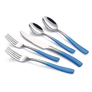 Juego de cubiertos con mango de resina azul fabricado en la India, último diseño, cubiertos de Metal, cuchara, tenedor, cuchillo, acabado plateado para uso en restaurante - Product Image 5