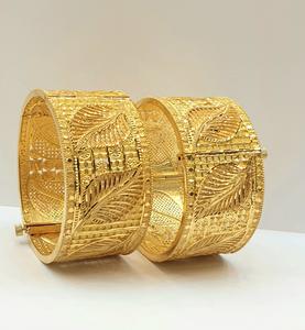 Wholesale High Quality Stylish 24K <b>Gold</b> <b>Plated</b> Stainless Brass <b>Bangles</b> Fashion Jewelry Bracelets - Product Image 1