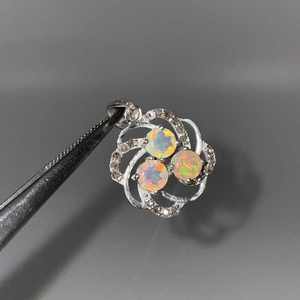 Pendentif en argent sterling 925 opale éthiopienne naturelle Vintage coupe laiton à facettes pierres précieuses cristal de feu multi enfants chrétiens - Product Image 2