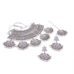 Conjunto de Joyería de Plata Kundan de Moda para Bodas de Bollywood, Collar de Perlas Blancas, Pendientes y Maang Tikka para Novia - Product Image 3