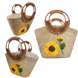 Eco-Chic BOLSO DE AGUA JACINTO Una solución elegante para una vida ecológica - Product Image 1