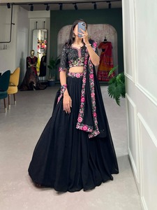 Último traje de diseñador Georgette Lehenga Choli & Dupatta liso con lentejuelas e hilo bordado Trabajo Mujer moda - Product Image 2