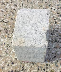 หินแกรนิตสีเทาธรรมชาติอินเดียปูแบบดั้งเดิมสำหรับลานรถแล่นที่จอดรถจากอินเดีย - Product Image 2
