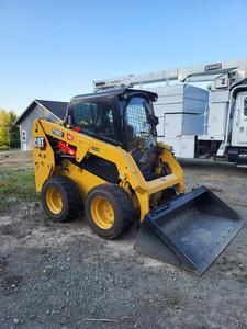 Livraison gratuite CAT226D3 Chargeuse compacte sur pneus 2,65 tonnes 67 CV Moteur diesel Idéale pour la construction, l'agriculture et l'aménagement paysager - Product Image 5