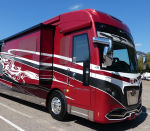 Autocaravana Americana American Eagle 45K 2021-2025 Totalmente Equipada, Clase A - Diésel, Autocaravana Usada para Campamentos RV - Product Image 1