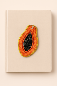 Cuaderno de fresas bordado hecho a mano tradicional, diario artesanal con cuentas, diario de tela ecológico para regalos y venta al por mayor - Product Image 2