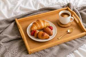 Plateaux de service en bois naturel avec poignées, écologiques, faits à la main, modernes, luxueux, lavables au lave-vaisselle, pour restaurants, hôtels, fêtes, personnalisables - Product Image 2