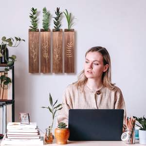 Jarrón de mesa de madera natural personalizable de alta calidad Jarrones de madera Premium de la India para espacios habitables - Product Image 1