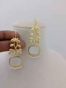 ต่างหูห้อยรูปใบไม้สีทองและสีโรสควอทซ์ออกแบบได้ตามต้องการชุดหินรูปวงรีทำจากทองเหลืองต่างหูแฟชั่นแบบห้อย - Product Image 4