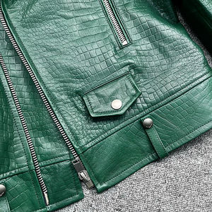 Veste en cuir unisexe à imprimé animal avec doublure en satin de toile, fermeture éclair asymétrique, cuir de mouton véritable brillant - Product Image 2