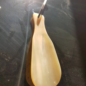 Chausse-pied Buffalo fait à la main chausse-pied à vendre en vrac de l'Inde cornes de chaussure polies en gros - Product Image 1