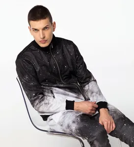 ชุดวอร์มซับลิเมชั่นสำหรับฤดูหนาว ใช้ได้ทั้งชายและหญิง ผลิตจากโพลีเอสเตอร์ 100% ระบายอากาศได้ดี แห้งเร็ว ป้องกันรังสียูวี เสื้อแจ็คเก็ตแบบซิปเต็มตัว กางเกงเข้าชุด มีไซส์พลัส - Product Image 2