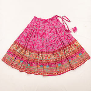 Ensemble Lehenga Choli traditionnel pour enfants Shoryam Fashion, rose Ajrakh, longueur au sol |   Tenues de fête de mariage festives pour filles |   Haut à séchage rapide - Product Image 4