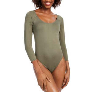 Body intero da donna Bar III verde con scollo rotondo, taglie forti, in raso aderente con stampa sexy per l'estate - Product Image 1