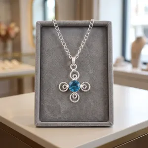 Collier pendentif élégant et délicat en topaze bleue suisse naturelle, forme poire et ronde, plaqué argent sterling 925, certifié, pour femme - Product Image 2