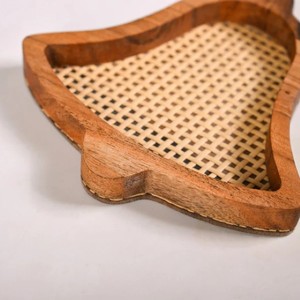 ระฆังกริ๊งที่ทำจากไม้สานด้วยหวายจะแสดงจานเหล่านี้มีรูปร่างเหมือนระฆังกริ๊งที่สร้างขึ้นจากไม้ - Product Image 6