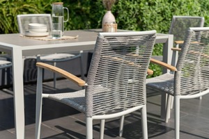 Conjunto de Muebles de Jardín Lifestyle Garden Coral Sand Urbanite de 6 Plazas con Estructura de Acero y Diseño Elegante para Muebles de Exterior Resistentes - Product Image 2