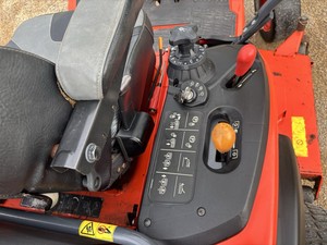 Cortadora de Césped Diésel Kubota ZD1211 de Grado Comercial, Tractor de Giro Cero de Uso Pesado - Product Image 4