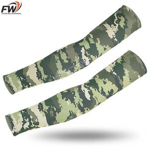 Manchon de bras de jeu personnalisé pour homme et femme, imprimé sur mesure, grande taille, compression graduée, séchage rapide, Spandex/Polyester - Product Image 4