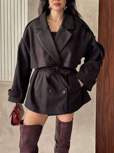 Manteau trench élégant noir à double boutonnage avec ceinture, manches longues, col à revers, coupe-vent, pour l'automne, longueur courte, en laine et polyester - Product Image 2