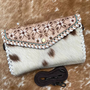 Haute qualité en gros véritable cuir de vachette usiné sculpture bandoulière portefeuille sac à main pour les femmes à la main en cuir Multi utilisations embrayage - Product Image 3