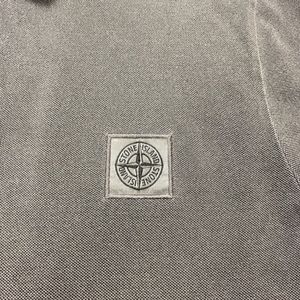 T-shirts polo de haute qualité pour hommes avec logo personnalisé haut en toile respirante et motif solide fabriqué au Pakistan vente en ligne - Product Image 4