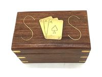 Fabricant fiable Boîte à cartes en bois personnalisée avec nom gravé Cadeau parfait pour les amateurs de jeux et les collectionneurs partout