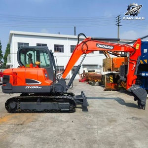 Excavatrice d'occasion Doosan DX55, marque coréenne d'origine, 5,5 tonnes, petite excavatrice, mini-excavatrice à chenilles en caoutchouc - Product Image 5