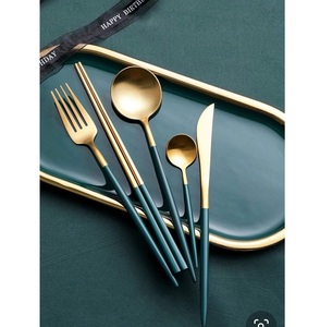 Couverts en acier inoxydable finition dorée harmonie parfaite de durabilité et d'élégance à couper le souffle - Product Image 1