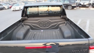 Nouveau / Occasion 2025 pour Hilux GR Sport, cuir, automatique, pick-up, feux LED, moteur turbo, toit panoramique, toit en alliage d'aluminium - Product Image 2