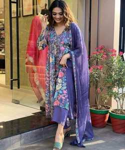 Fashion Fusion: Pakistani Style Salwar Kameez - Fusion of Traditional and Modern Styles, Creating a Chic and Stylish Fashion - Product Image 4