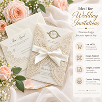 Ensemble d'invitations de mariage personnalisées découpées au laser avec pochette en dentelle, monogramme doré, carte RSVP, ruban en satin et enveloppe – Vente en gros Fabricant