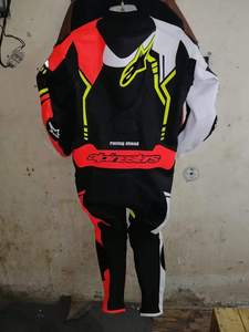 Traje de Carreras de Motociclismo de Cuero Transpirable Personalizado, de Primera Calidad, Resistente al Viento e Impermeable, Ropa de Carreras de Autos y Motos con Estampado - Product Image 4
