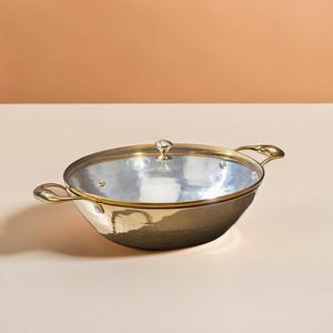 Kadhai de latón de base ancha con tapa de vidrio, naturalmente no tóxico, antiadherente, ideal para recetas indias - Product Image 1