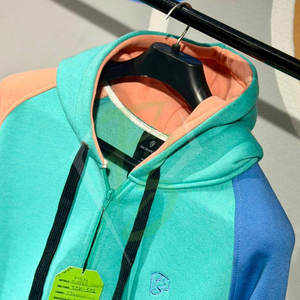 เสื้อฮู้ดดี้ผู้ชายแบบผสมสีสัน สำหรับฤดูใบไม้ร่วงและฤดูหนาว ผลิตโดยผู้ผลิตโดยตรง ดีไซน์ทันสมัย สไตล์คัลเลอร์บล็อก ผ้าฝ้าย - Product Image 5