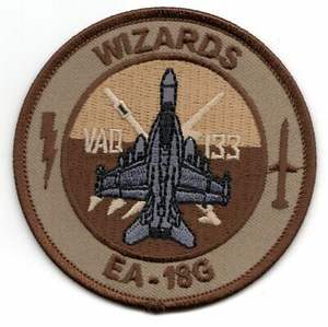 Fabricant de logo personnalisé en polyester de haute qualité tissé à l'extrémité pliée écusson de dinosaure brodé à repasser - Product Image 1