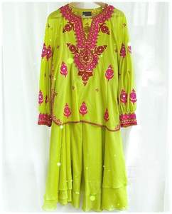 Ensemble indien brodé de 3 pièces de créateur ethnique Gharara Kurti Readymade Georgette Sharara pour des occasions spéciales de style pakistanais - Product Image 3