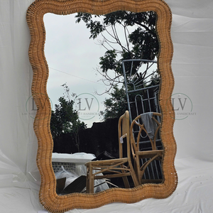 Handwicker eco-friendly <b>rattan</b> wall <b>mirror</b> Scallop shaped Bohemian accent <b>mirror</b> home decorations wholesale from Vietnam - Product Image 4