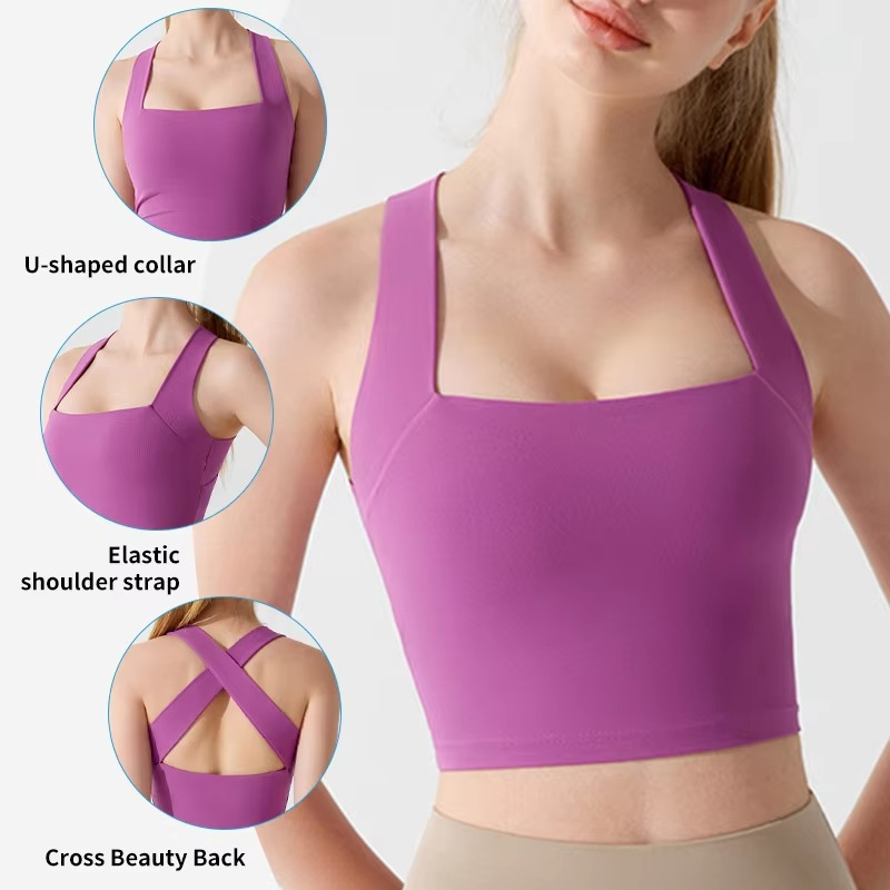 สีแดงม่วง