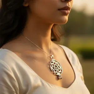 Colgante de Plata 925 con Símbolo Om y Citrino, Amuletos Espirituales Hechos a Mano, Chapado en Rodio, Piedra Principal de Cuarzo, Joyería - Product Image 2