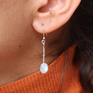 Meilleure qualité véritable 925 argent Sterling naturel arc-en-ciel pierre de lune lunette réglage goutte balancent boucles d'oreilles torsadées bijoux fins - Product Image 5