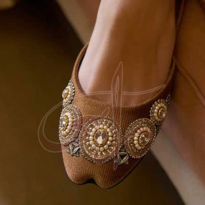 Best Selling Hot Product Women <b>Khussa</b> Fashion Trend Printed Anti-Slippery High Quality Customizable Low MOQ New Design - Product Image 5