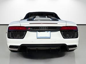 Supercar Cabriolet d'occasion 2017 Audi R8 Spyder V10 5.2L Quattro AWD – Voiture de Sport de Luxe à Vendre - Product Image 3