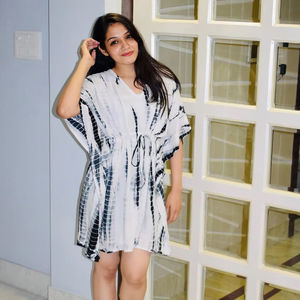 Kaftan bohemio de primera calidad tradicional hecho a mano Tye and Dye Kaftan para mujer Kaftan ligero para niñas - Product Image 1