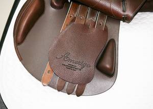 Enine addeether ororse umumping addaddrown ololor addustomize Logo lack ololor ifferent - Product Image 3